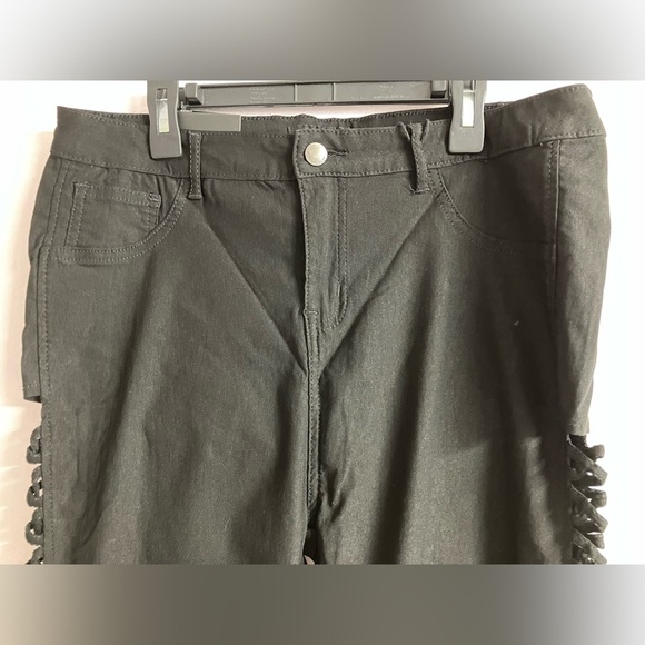 American Bazi Women’s Super Skinny High Rise Jeggings, 1X, Black, NWT, Cut Outs - Picture 6 of 10